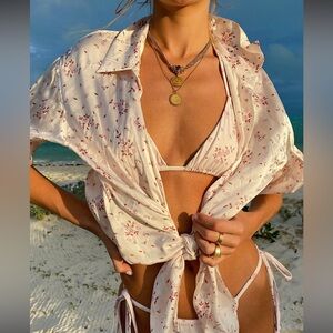 Frankies Bikinis floral Silk Button Up Shirt Large